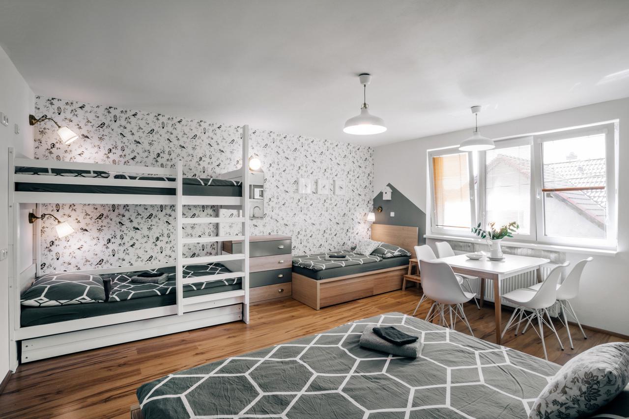 Penzion V Roklich & Apartmens V Roklich Říčany Exterior foto